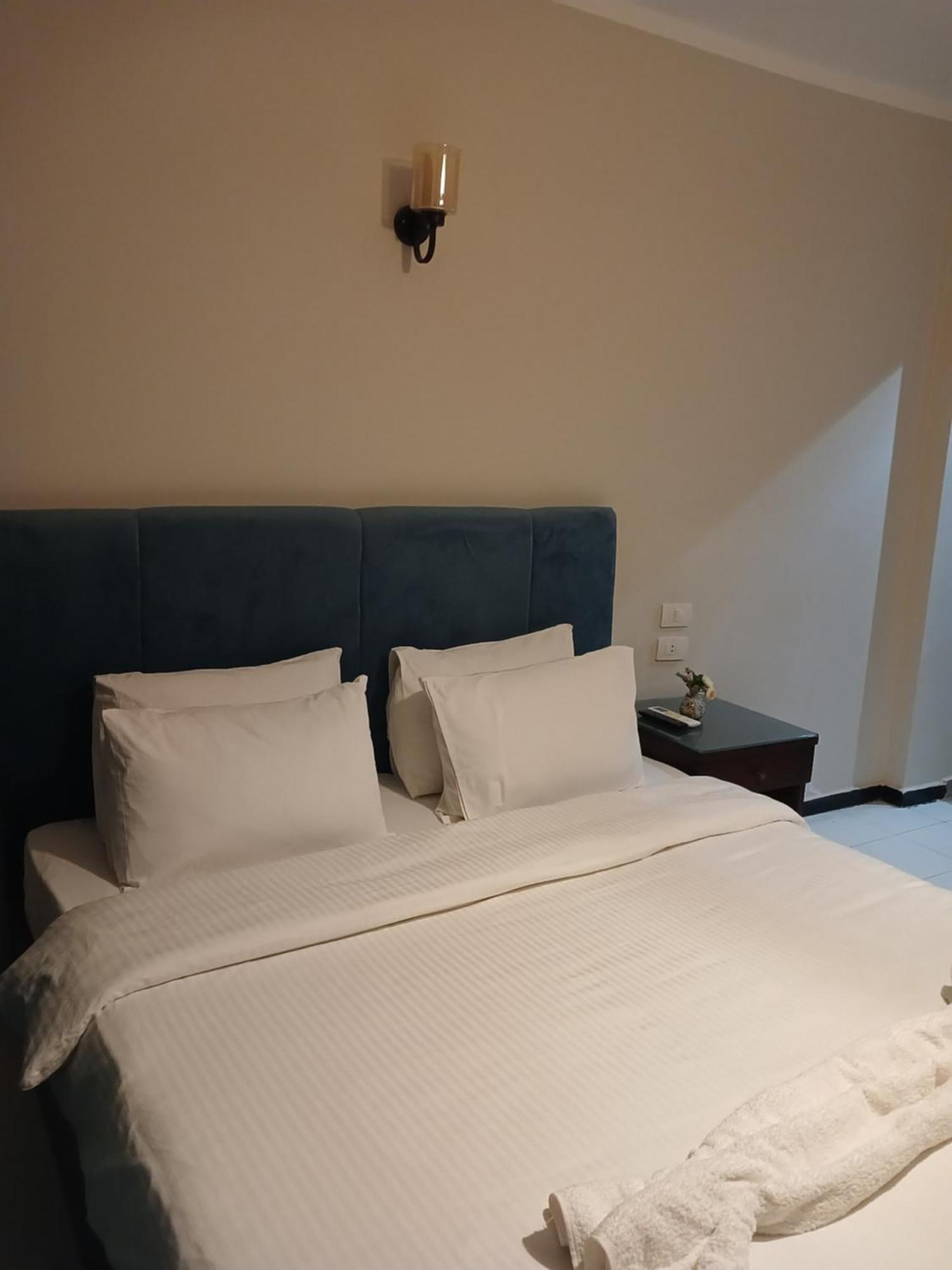 Pyramids Way Inn Kafret el-Gabal Extérieur photo